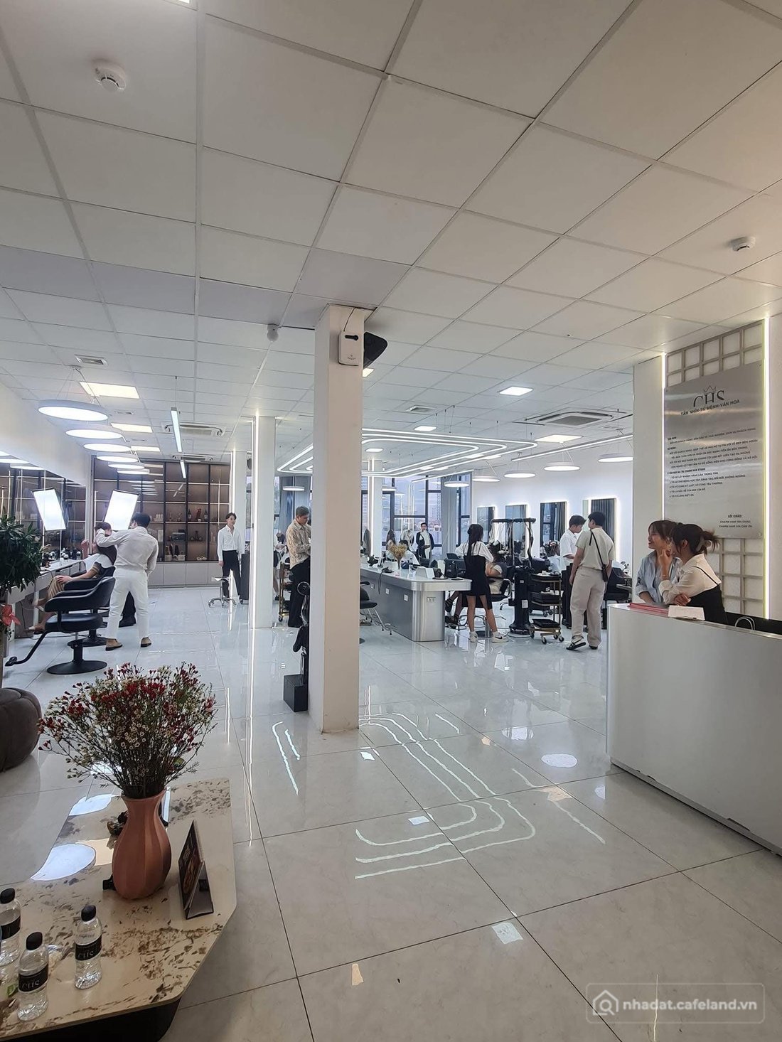 Bán căn hộ Mini, Dịch vụ: TÒA VĂN PHÒNG VIP MẶT PHỐ HOÀNG CẦU, ĐỐNG ĐA, 216M2