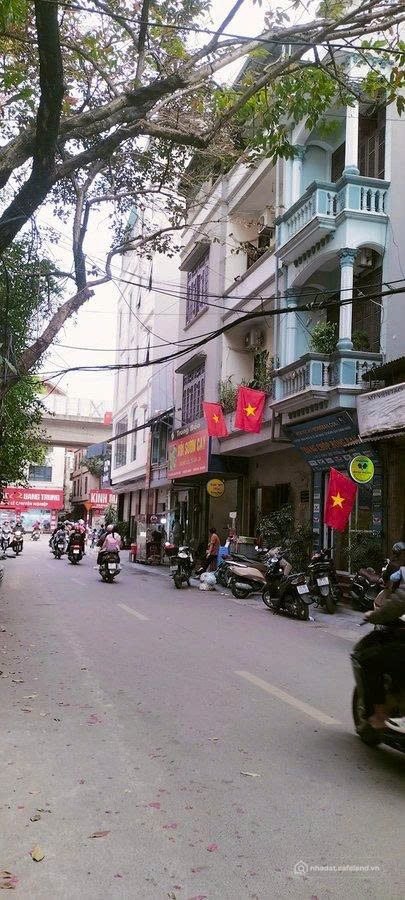 Bán căn hộ Mini, Dịch vụ: Bán nhà 5 tầng mặt phố Bế Văn Đàn, 31m2, mặt tiền 4.3m