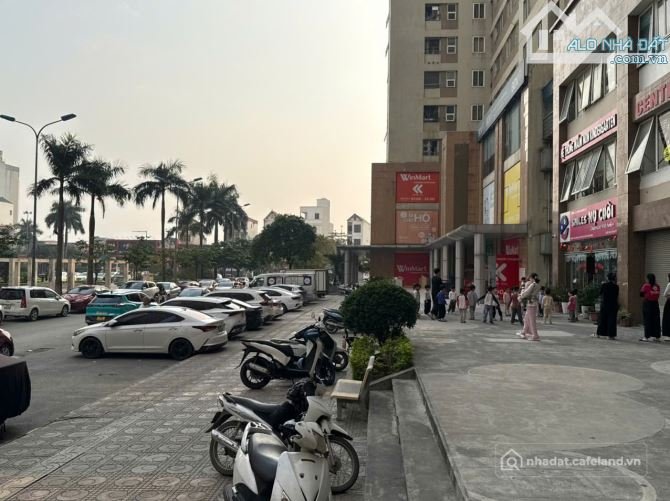 Cho thuê mặt bằng: Cho thuê shophouse Xphomes Tân Tây Đô TDT 480 m2, gồm 3 tầng,