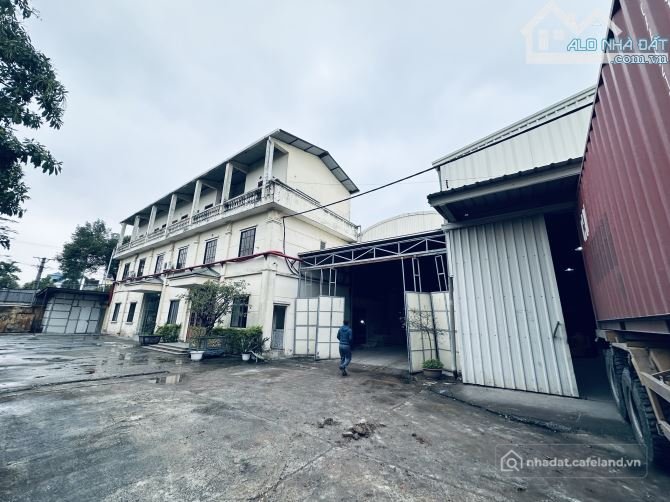 Cho thuê đất: Cho thuê 1000m2 kho có PCCC trong kcn thị trấn phùng