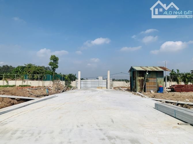 Cho thuê đất: Cho thuê 2000m2 gần đê song phương xưởng xây mới có PCCC