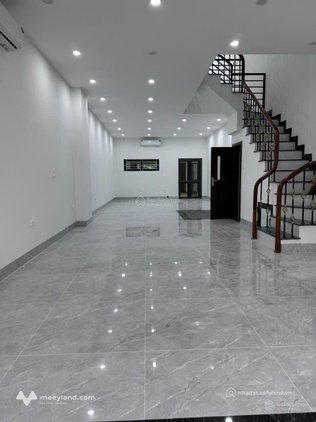 Cho thuê văn phòng: Cho thuê văn phòng 5 tầng cực đẹp tại Hinode Royal Park, giá
