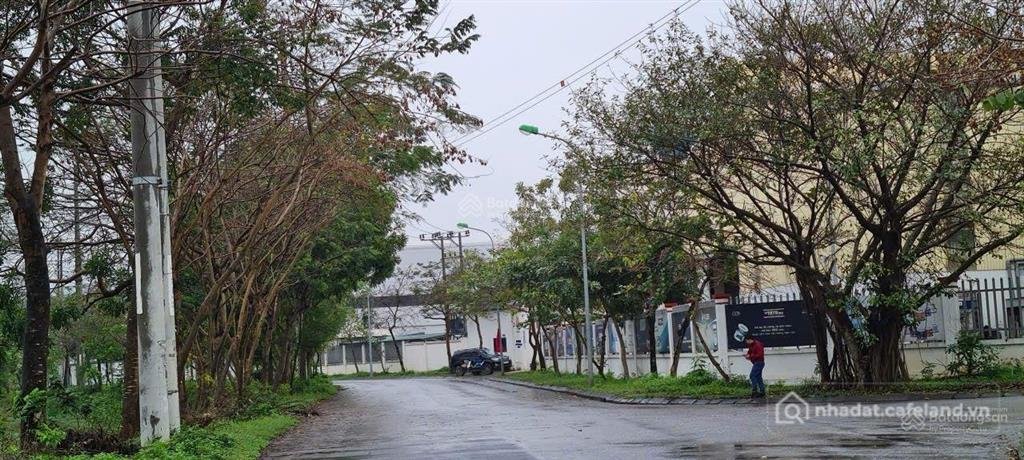 Bán kho, nhà xưởng: Cần bán gấp nhà xưởng công ty khu công nghiệp phú nghĩa chươ