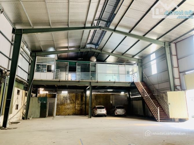 Cho thuê đất: Cho thuê 500m2 nhà xưởng đẹp ngay TT Chúc Sơn
