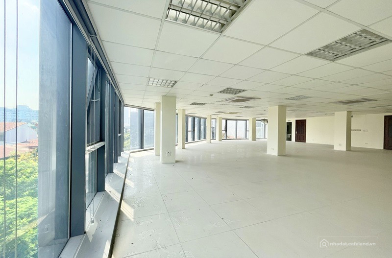 Chào thuê 200m sàn VP mặt phố Dịch Vọng, giá rẻ nhất thị trường, sẵn vào hoạt độ