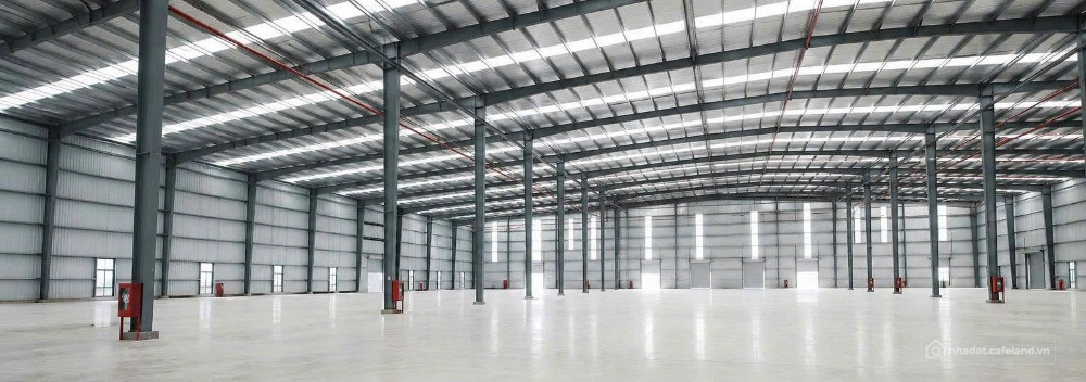 BÁN XƯỞNG TRONG KCN ĐỨC HÒA, LONG AN DT 7.500M PCCC TỰ ĐỘNG GIÁ CHỈ 70 TỶ