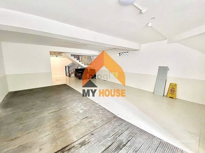 Nhà phố: Toà nhà An Phú 6,5x18m trống suốt, thang máy giá 55tr