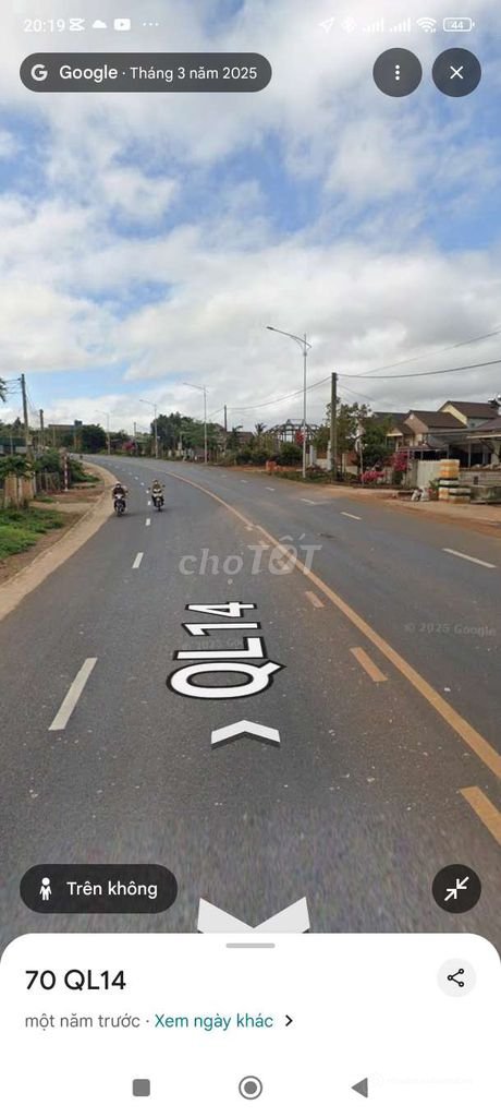 Nhà hàng - Khách sạn: bán 9500m2 có kho 3000m2 mặt tiền QL 14
