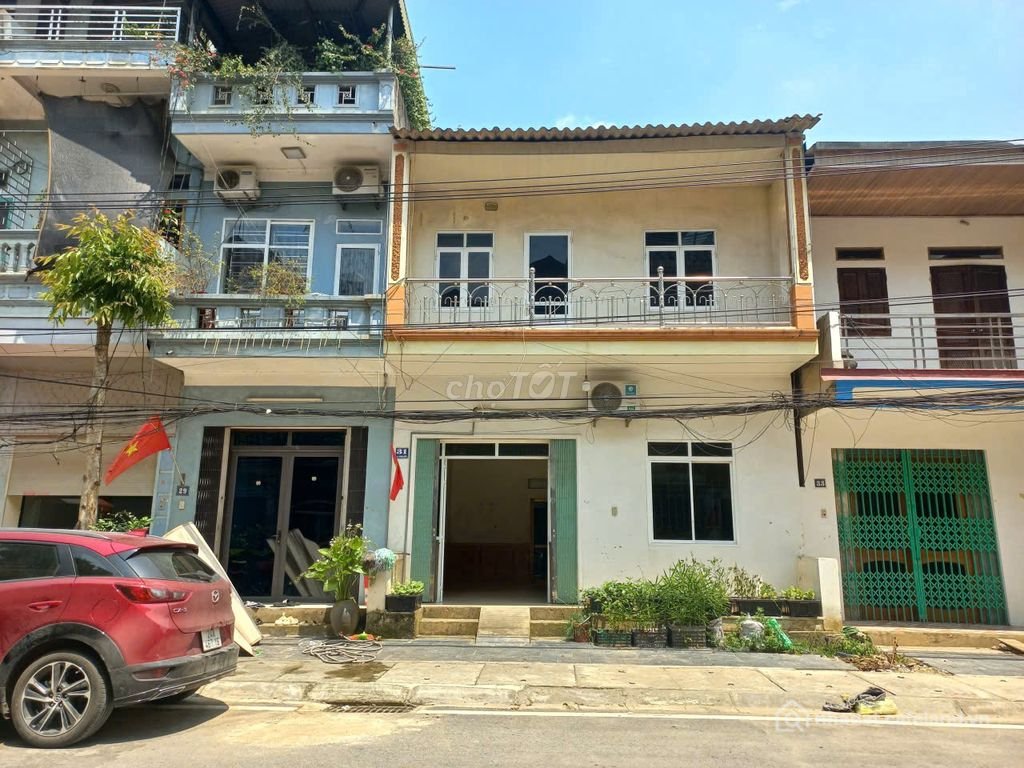 Văn phòng: CHO THUÊ NHÀ MẶT PHỐ 2 TẦNG MẶT TIỀN 7M TẠI TRUNG TÂM YÊN BÁI