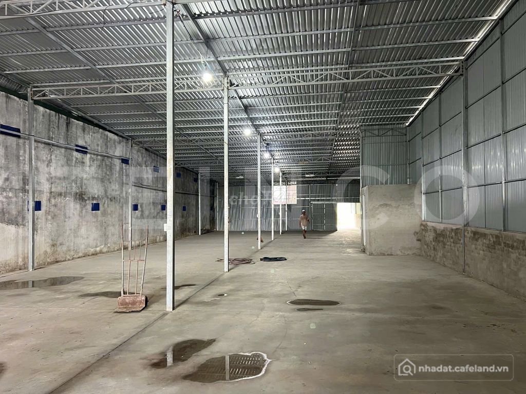 Văn phòng: Kho xưởng bãi 650 m² kho xây dựng 504 m² mặt tiền đường Quốc Lộ 91