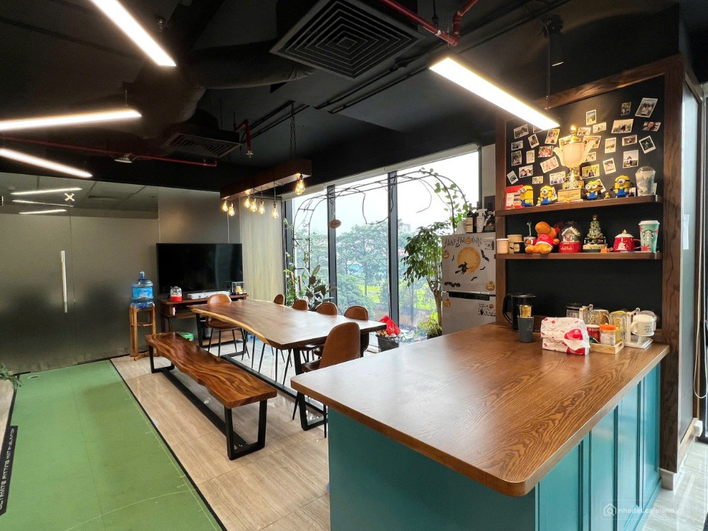 CHO THUÊ VĂN PHÒNG 220M² SẴN NỘI THẤT TẠI PHỐ DUY TÂN - CẦU GIẤY, GIÁ CHỈ 250K/M