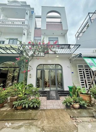Cho thuê mặt bằng: Siêu phẩm nhà trệt 2 lầu full nội thất cao cấp đang chờ bạn