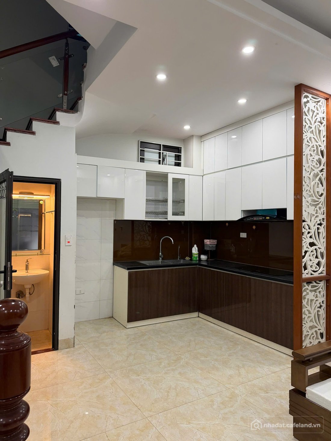 Cho thuê nhà riêng: Cho thuê nhà Ngõ 603 Lạc Long Quân - Tây Hồ 40M² 5 Tầng 3 Ng