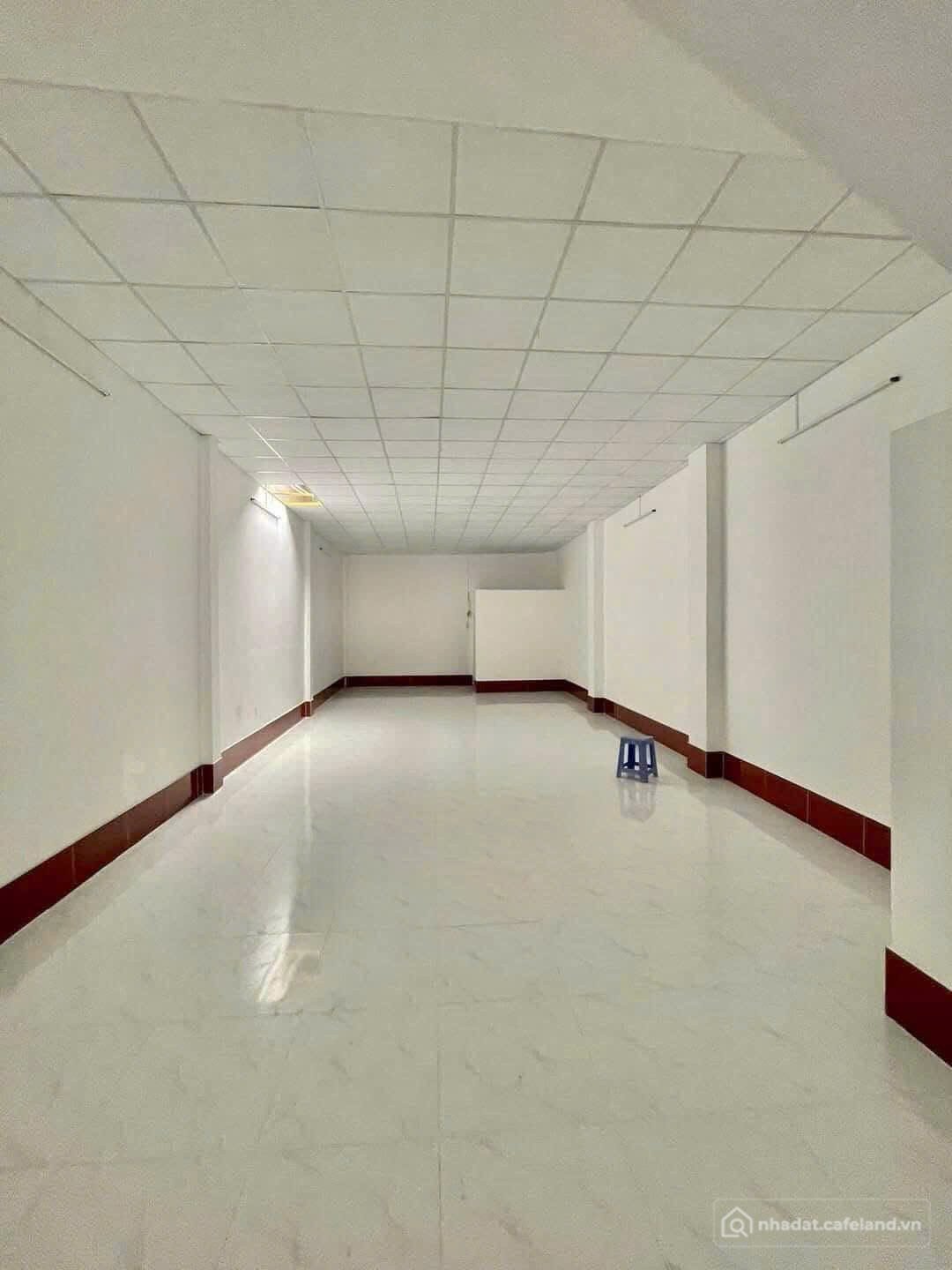 Cho thuê nhà riêng: Cho thuê Nhà riêng 256m2 giá 40 triệu Đường Trần Việt Châu P