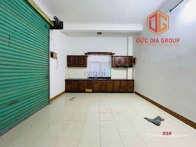 Cho thuê nhà riêng: Nhà phố: Cho thuê nhà đẹp 1 trệt 1 lầu góc 2 mặt tiền khu dâ