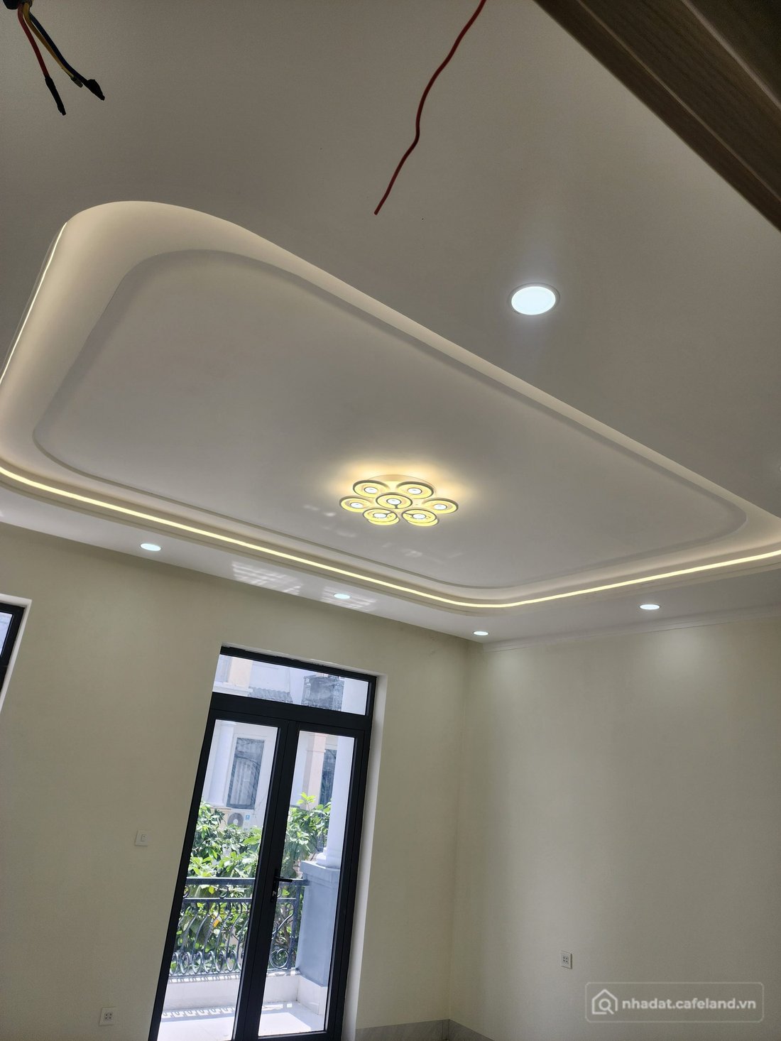 Cho thuê nhà riêng: Chính chủ cần Cho thuê phố liền kề .. Nhà trong dự án Kim Ki