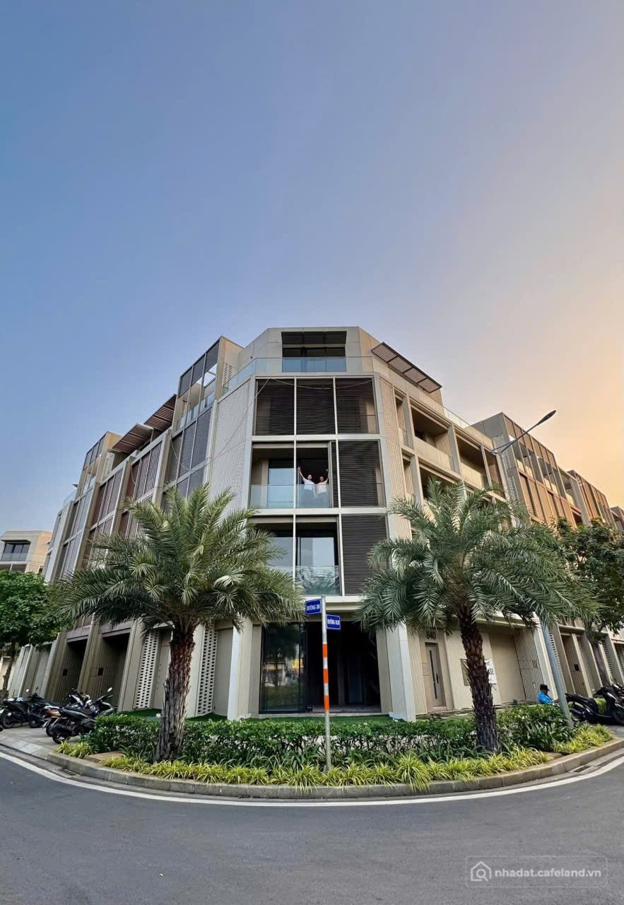 Cho thuê nhà riêng: Cho thuê nhà phố SOHO Global city
