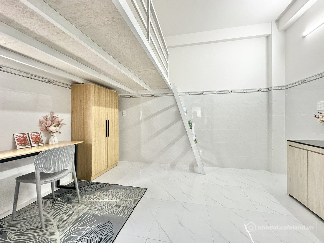 Cho thuê phòng trọ: Cho thuê phòng 20m2 có gác * 55 Nguyễn Văn Công