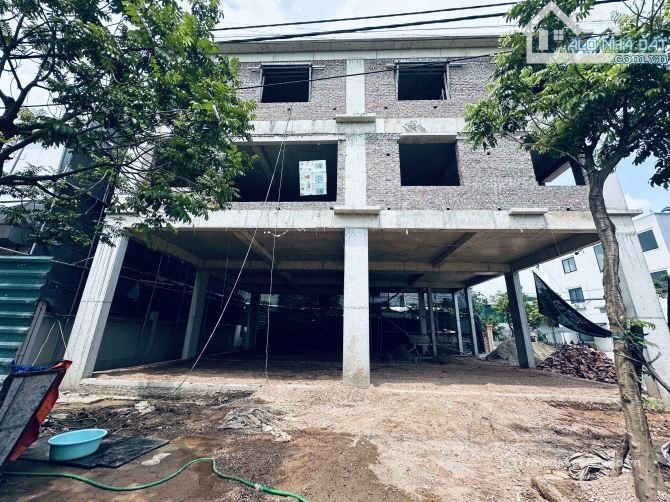 Cho thuê mặt bằng: Cho thuê đất: Cho thuê 750m2 có PCCC tự động,xử lý nc thải tr