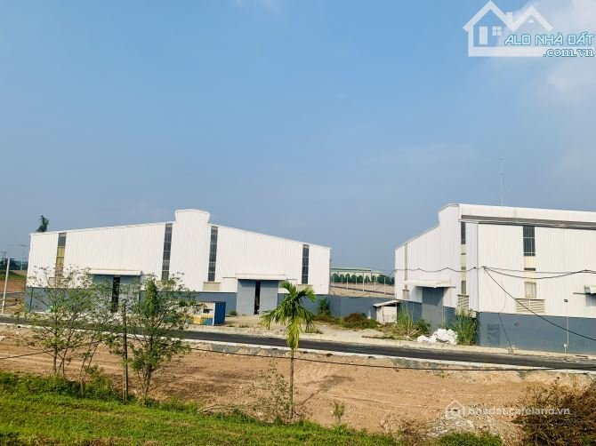 Cho thuê mặt bằng: Cho thuê đất: Cho thuê 2000m2 có nghiệm thu PCCC ccn đan phượ