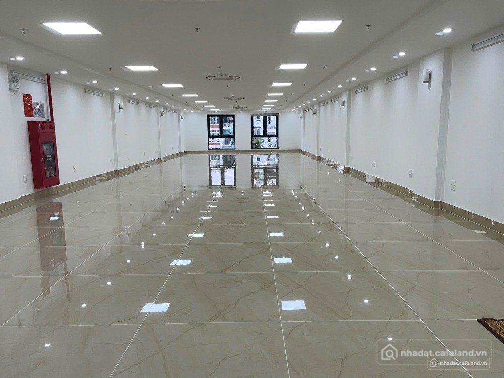 Cho thuê mặt bằng: TÒA NHÀ MỚI – NGÔ GIA TỰ, LONG BIÊN