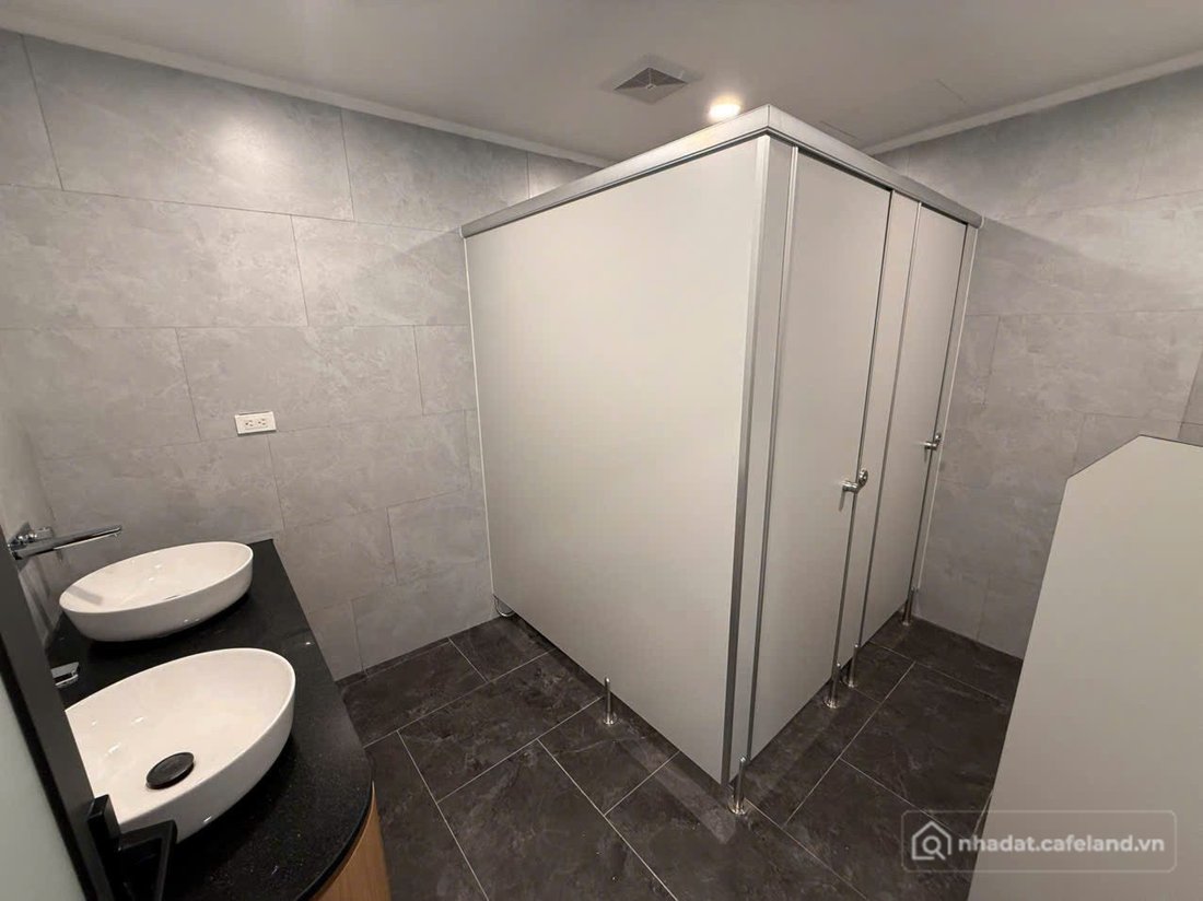 Cho thuê văn phòng: Cho thuê Văn phòng 340m2 giá 80 triệu tại Đường Ô Chợ Dừa Ph