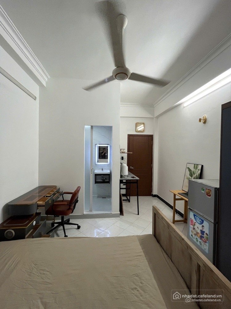 Cho thuê phòng trọ: Cho thuê phòng trọ: STUDIO LẦU 1- BANCOL LỚN- 30M2- FULL NỘI