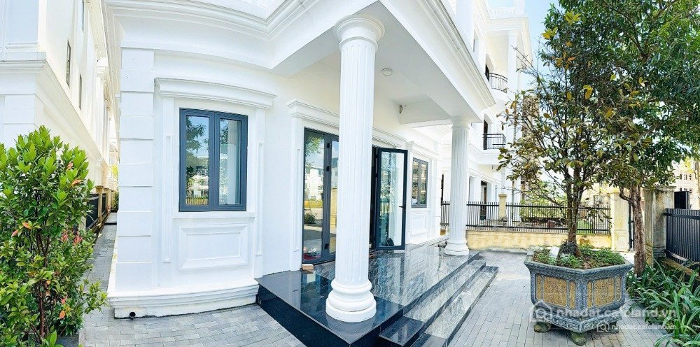 Cho thuê nhà riêng: Cho thuê nhà riêng: CHO THUÊ BIỆT THỰ KHU ĐÔ THỊ PHÚ XUÂN CI