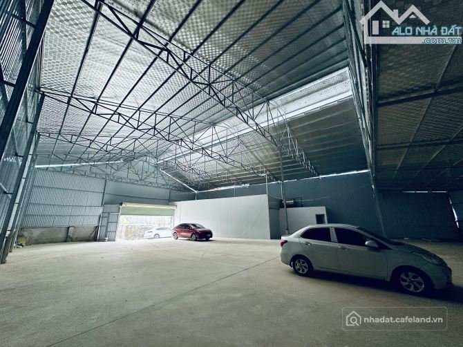 Cho thuê mặt bằng: Cho thuê mặt bằng: Cho thuê đất: Cho thuê 500m2 ( sẵn VP ) gầ