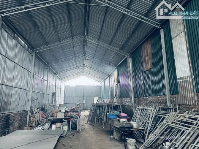 Cho thuê mặt bằng: Cho thuê mặt bằng: Cho thuê đất: Cho thuê 220m2 giá chỉ 8tr t