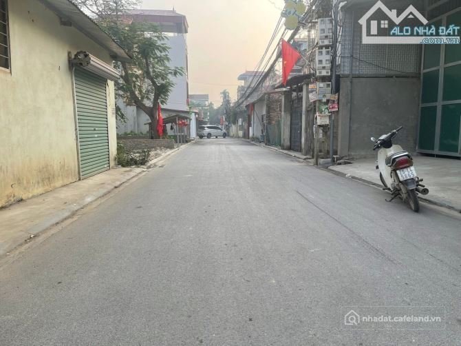 Cho thuê mặt bằng: Cho thuê mặt bằng: Cho thuê mặt bằng: Cho thuê đất: Cho thuê