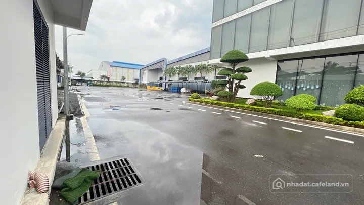 Cho thuê văn phòng: BDS HVL [NC] chủ gửi cho thuê văn phòng 3 tầng tại KCN Xuy