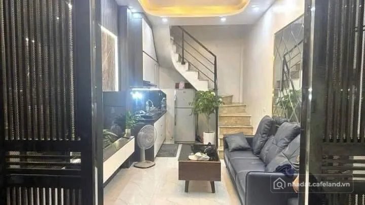 Cho thuê nhà riêng: Cho thuê Nhà Ngõ Văn Chương - Tôn Đức Thắng 25M² 4 Tầng 2 Ng