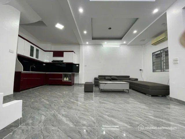Cho thuê nhà riêng: Cho thuê Nhà Đào Tấn - Ba Đình 40M² 5 Tầng 4 Ngủ - Nội Thất