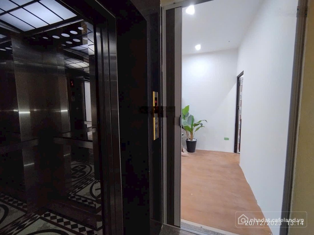 Phòng trọ: STUDIO 2-3 PHÒNG NGỦ (trung tâm Hà Đông, thang máy, bếp + WC riêng bi