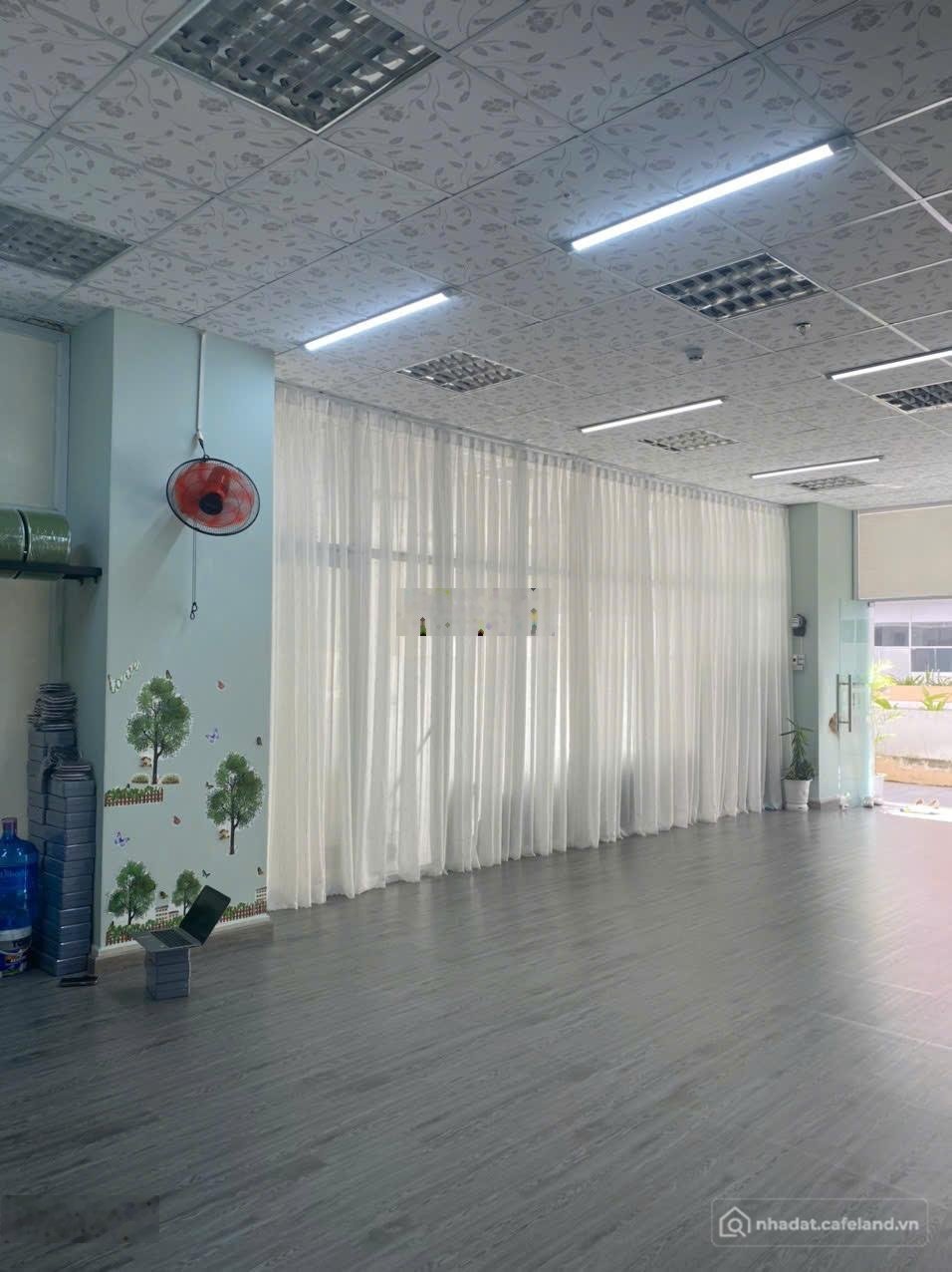 Mặt bằng: Cho thuê mặt bằng tầng kiot kinh doanh chung cư Hoàng Quân 6mx12m, giá
