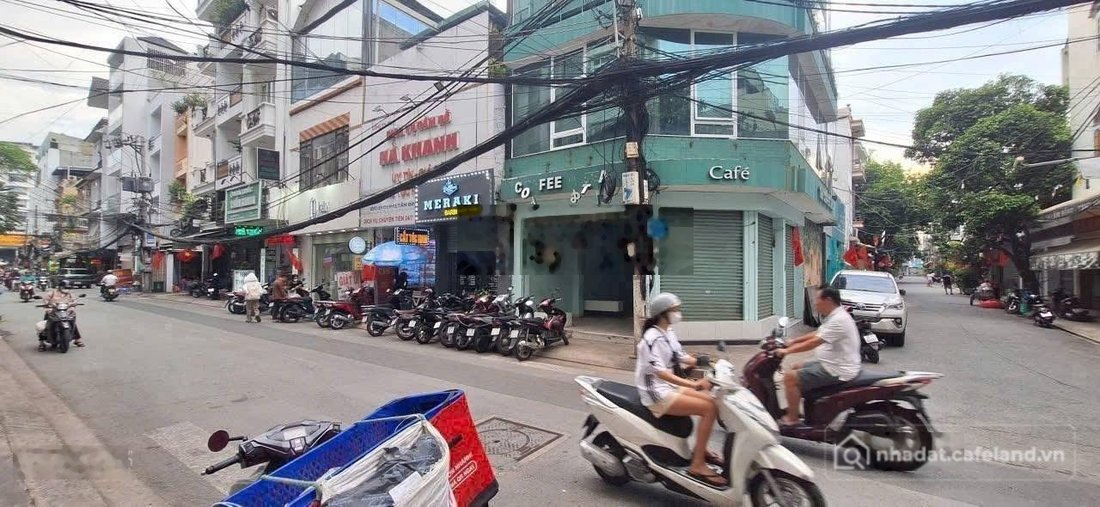 Nhà riêng: Cho Thuê Căn Góc 2 Mặt Tiền,Nhà 4 Tầng _6,5x14,Sát Cộng Hoà Tân Bình