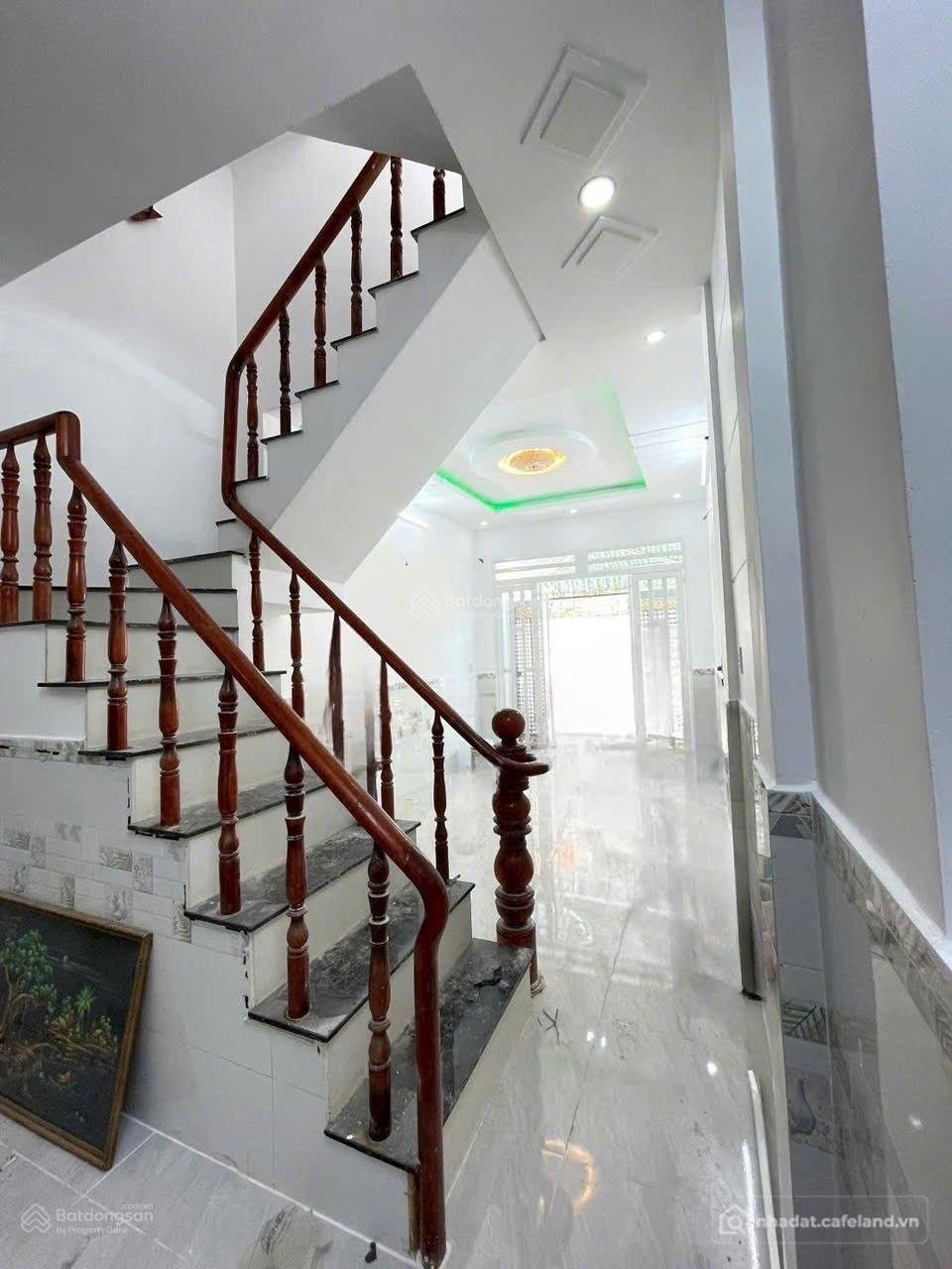 Nhà riêng: Nhà cho thuê 1/ đường số 6, Bình Tân gần trường Hoàng Văn 3,5 x 12m,