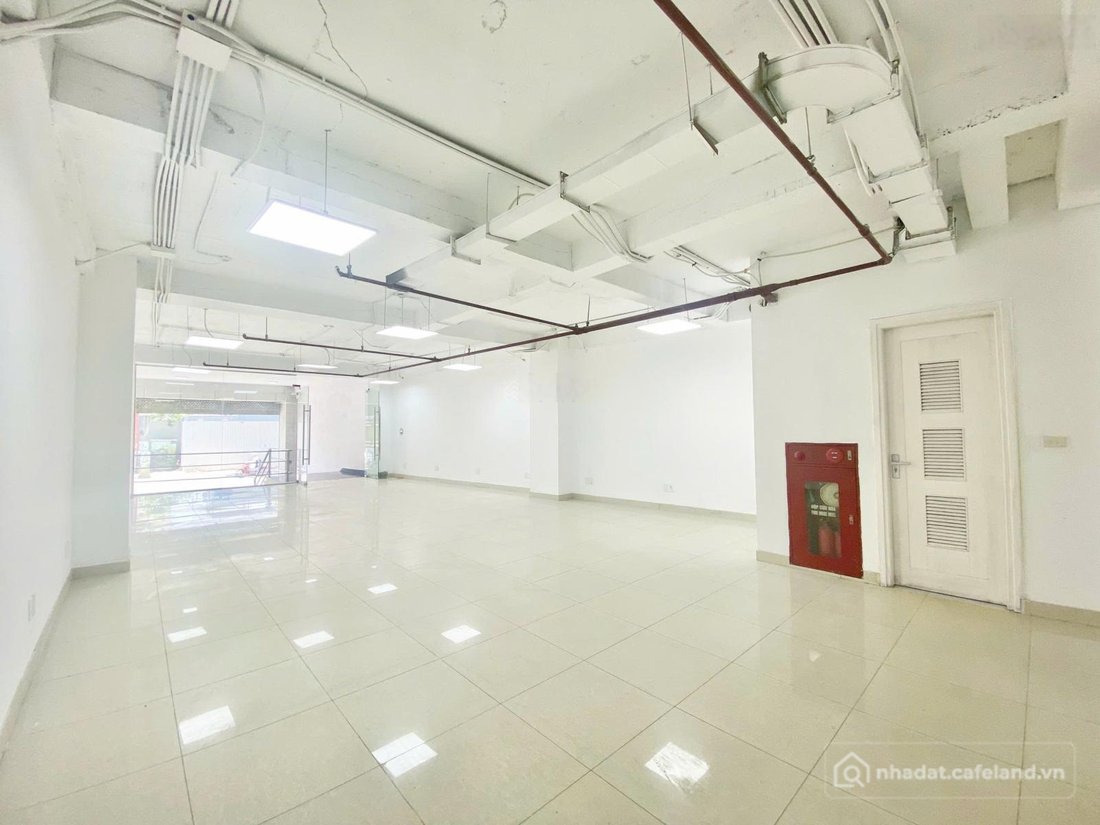 Mặt bằng: Siêu hiếm! chính chủ cho thuê mbkd mặt phố nguyễn thái học - ba đình -