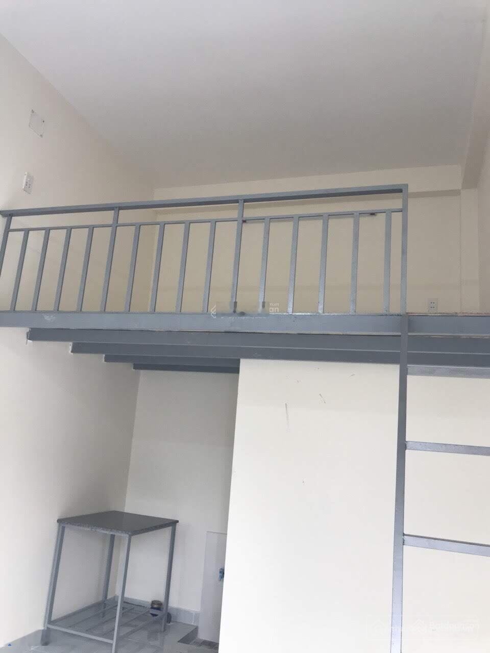 Phòng trọ: Chính chủ cho thuê trọ 21m2 hẻm 1834 Tỉnh Lộ 10, có gác lửng 1.5tr