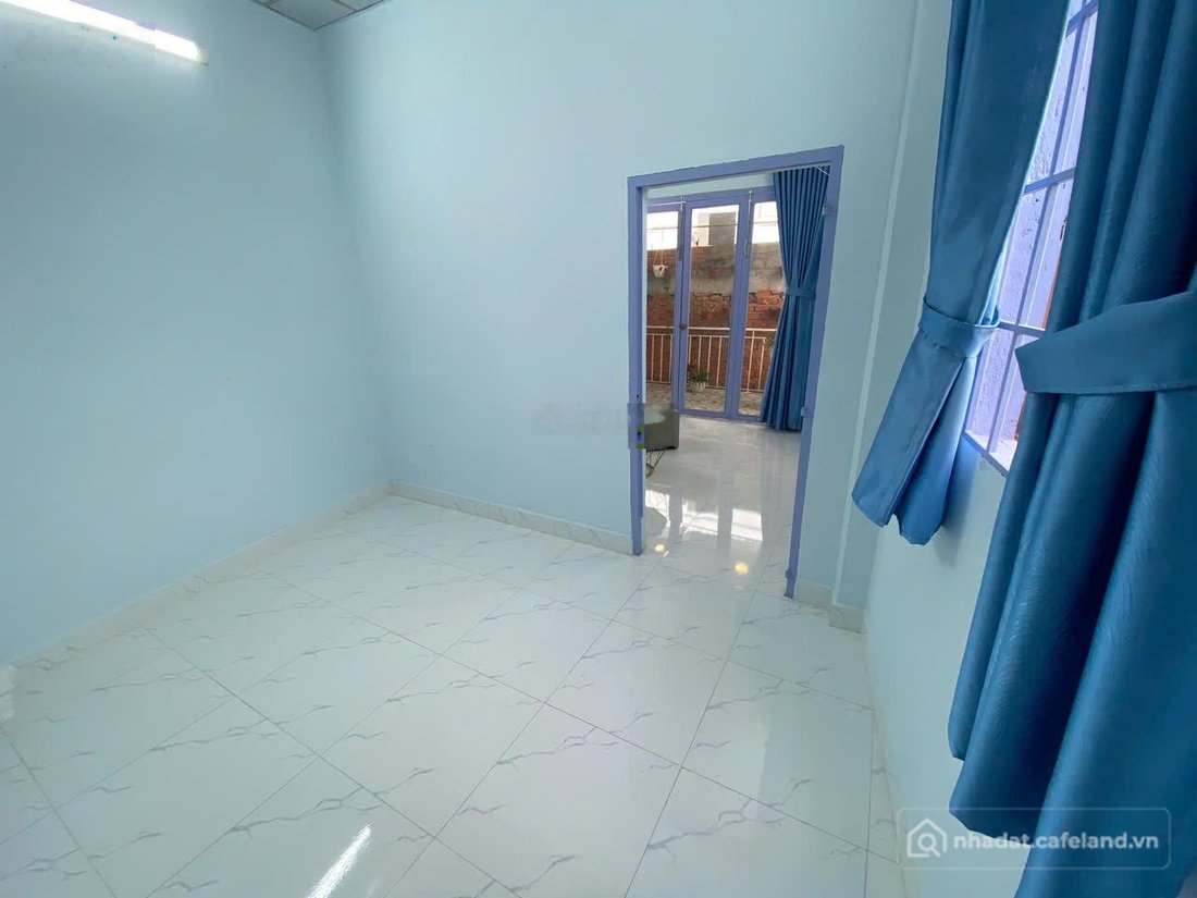 Nhà riêng: Cho thuê nhà nguyên căn ở ngay 1 trệt 1 lầu, 2 phòng ngủ, giá 4 triệu