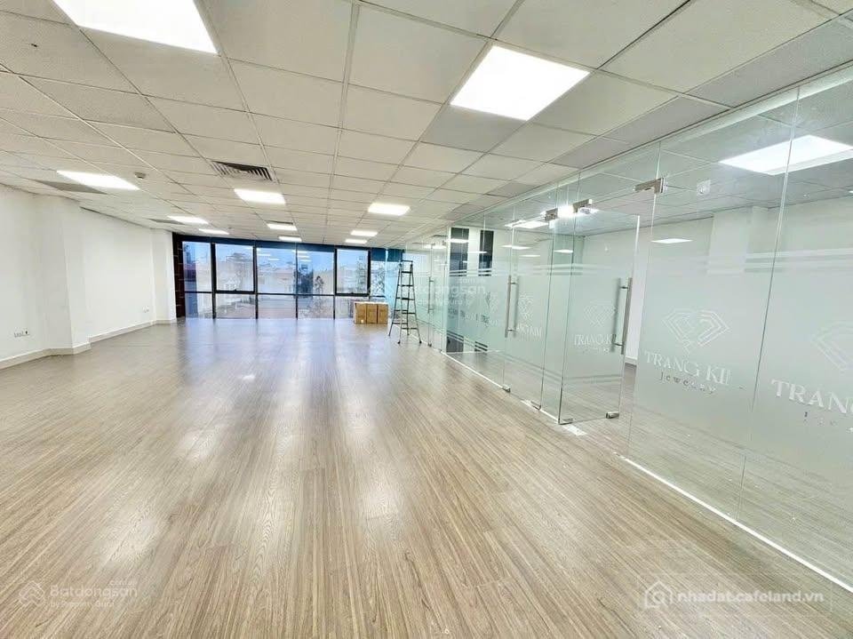 Nhà riêng: Tòa nhà mới xây 86 Quang Trung, Gò Vấp, hầm 6 lầu, DTSD: 1380m2