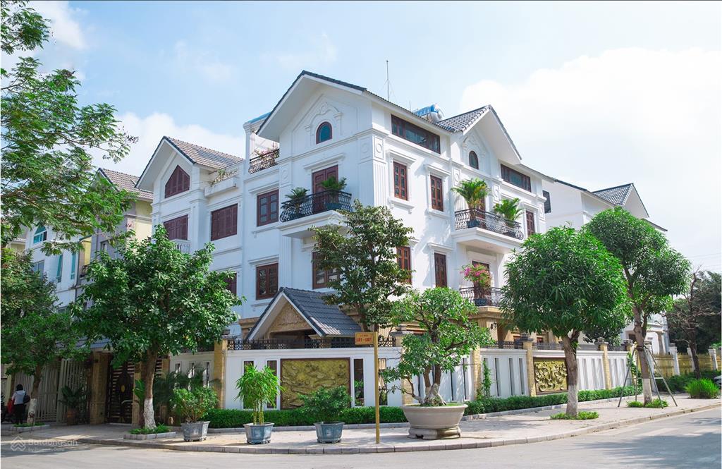 Cần bán lô góc biệt thự dương nội, gần hồ. hướng đông nam. 0983 983 ***