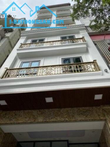 Chính chủ cần bán toà nhà văn phòng ở Phố Huỳnh Thúc Kháng Đống Đa 80m2x9T nhỉnh hơn 50 tỷ