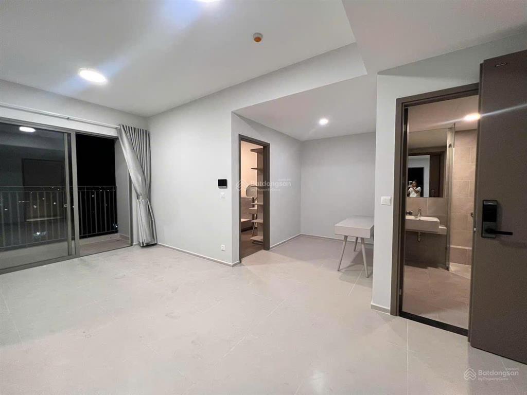 Bán căn góc dt tim tường 69m2 giá 3,080 tỷ. cam kết giá rẻ nhất west gate. 0948 673 ***