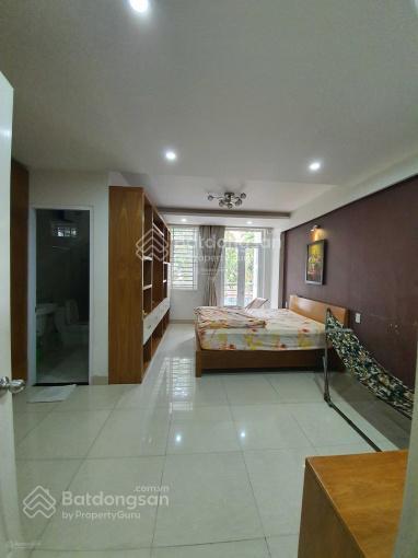 Cần bán nhà mặt tiền kdc đại phúc. dt 100m2, thiết kế thoáng đẹp, sổ hồng giá 10,8 tỷ 0901 023 ***
