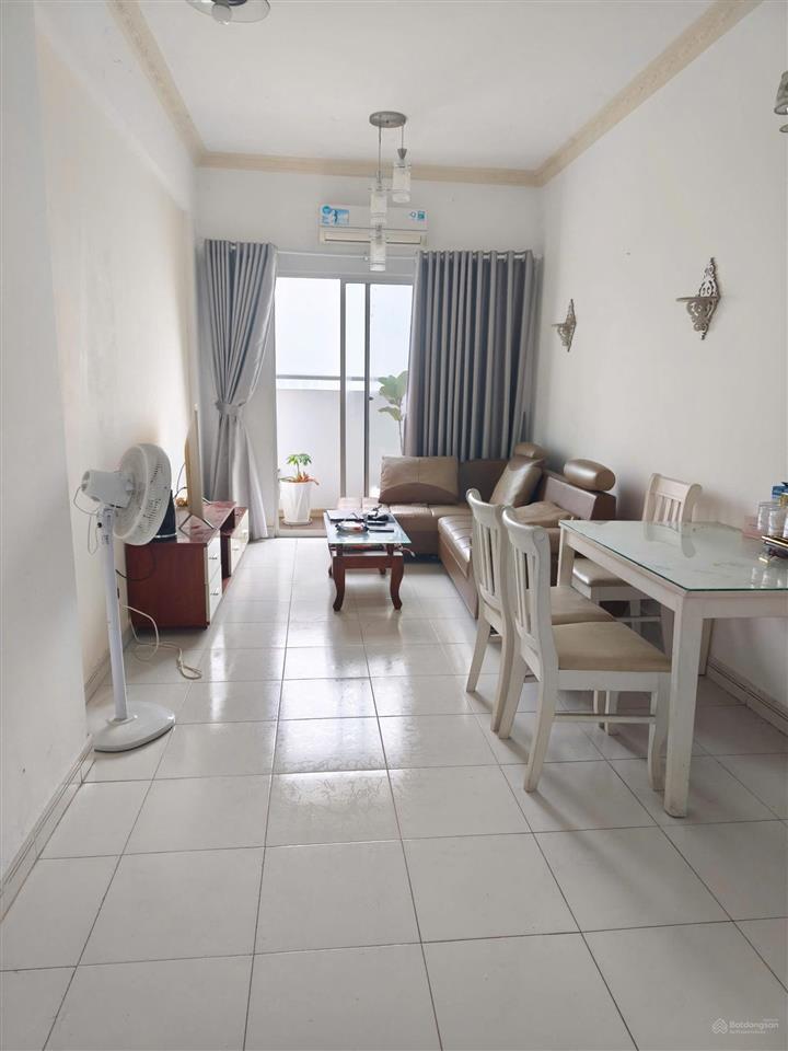Chính chủ cần bán nhanh căn hộ hqc plaza 69m2 căn gốc lầu 19 sổ hồng đủ 5 năm bank giải ngân 1.3
