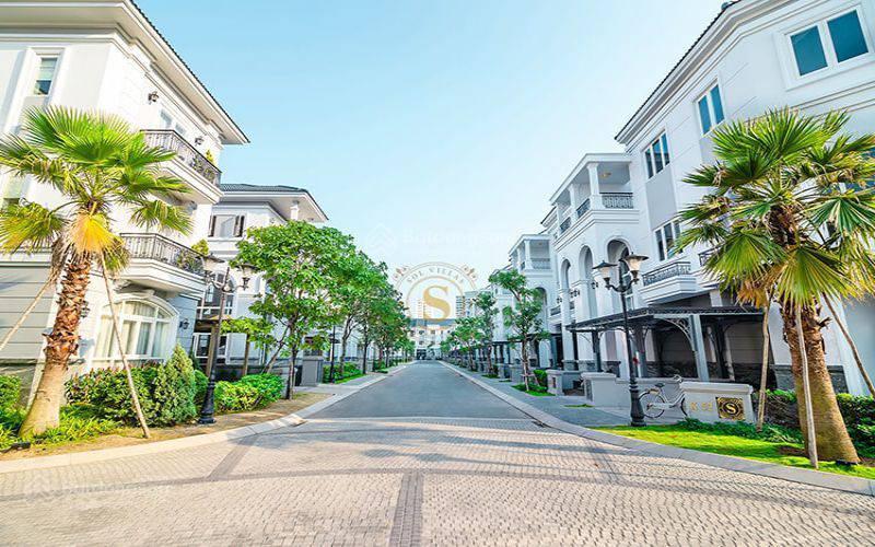 Biệt thự 3 mặt tiền sol villas, vị trí hiếm. dt 184m2, chỉ 24,9 tỷ. 0902 746 ***
