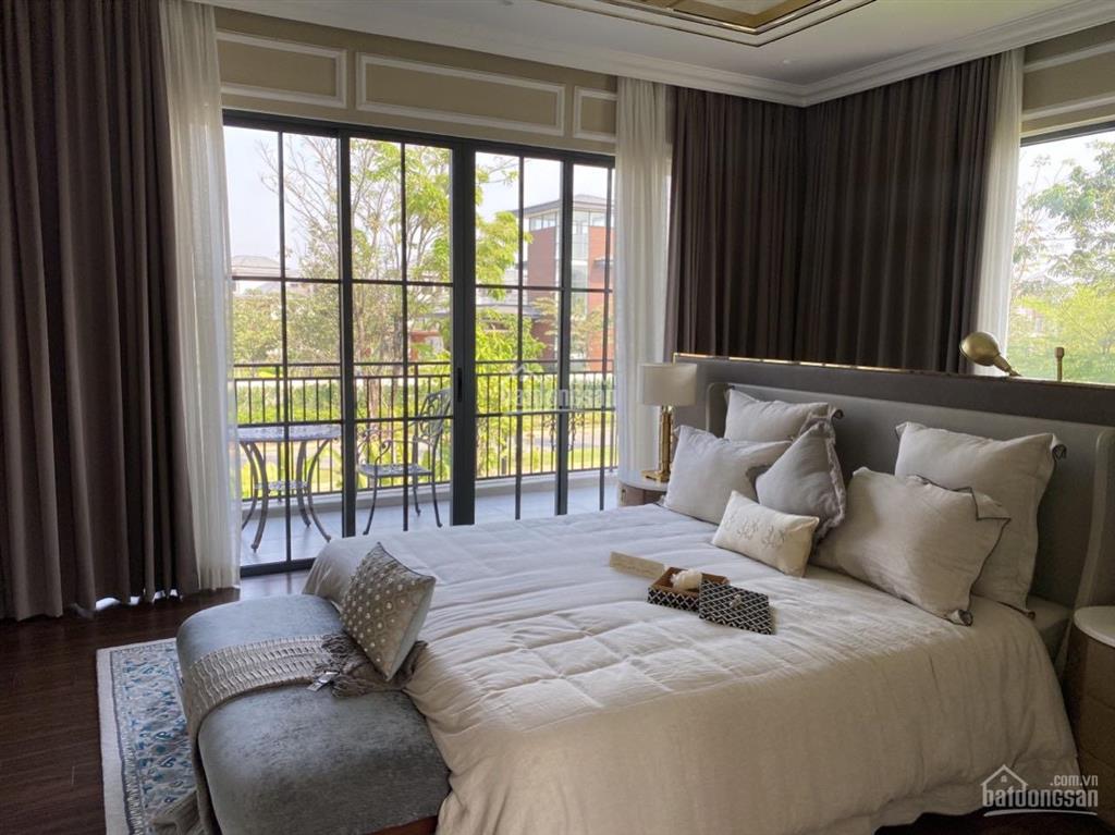 Chính chủ gửi bán bt đơn lập châu á swanbay zone 8 căn góc view công viên rất đẹp giá tốt