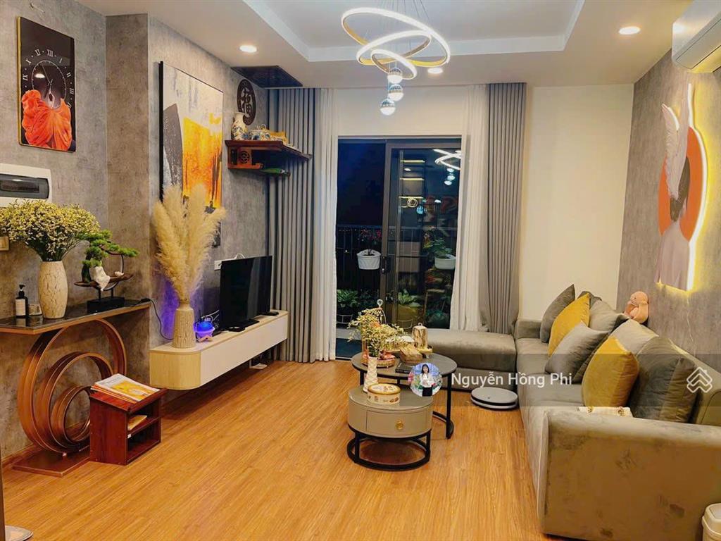 Bán ch 76m2 le grand jardin hướng mát, tầng trung view vinhome giá 6 tỷ, sang sổ, có hỗ trợ vay nh